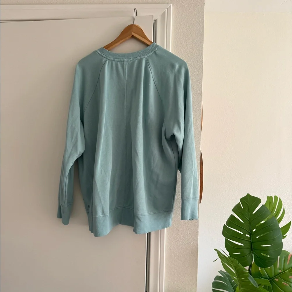 Zella Soft Teal Crew Neck Sweater